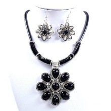 Big Flower Black Glory with Rubber Thread Necklace Set (XJW12589)